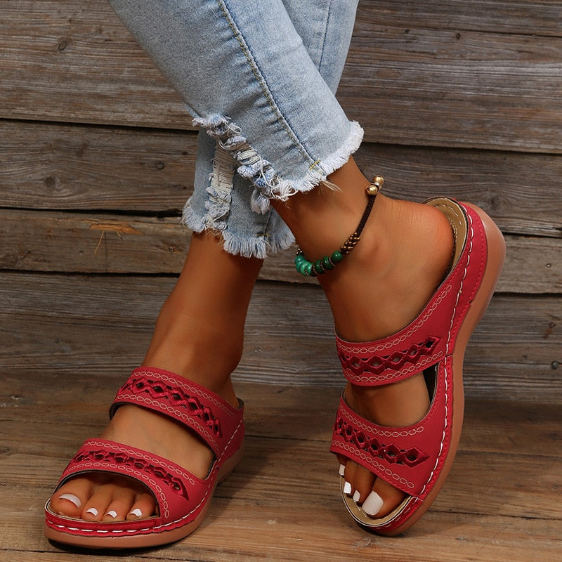 Chic Orthopedic Sandals with Unique Design