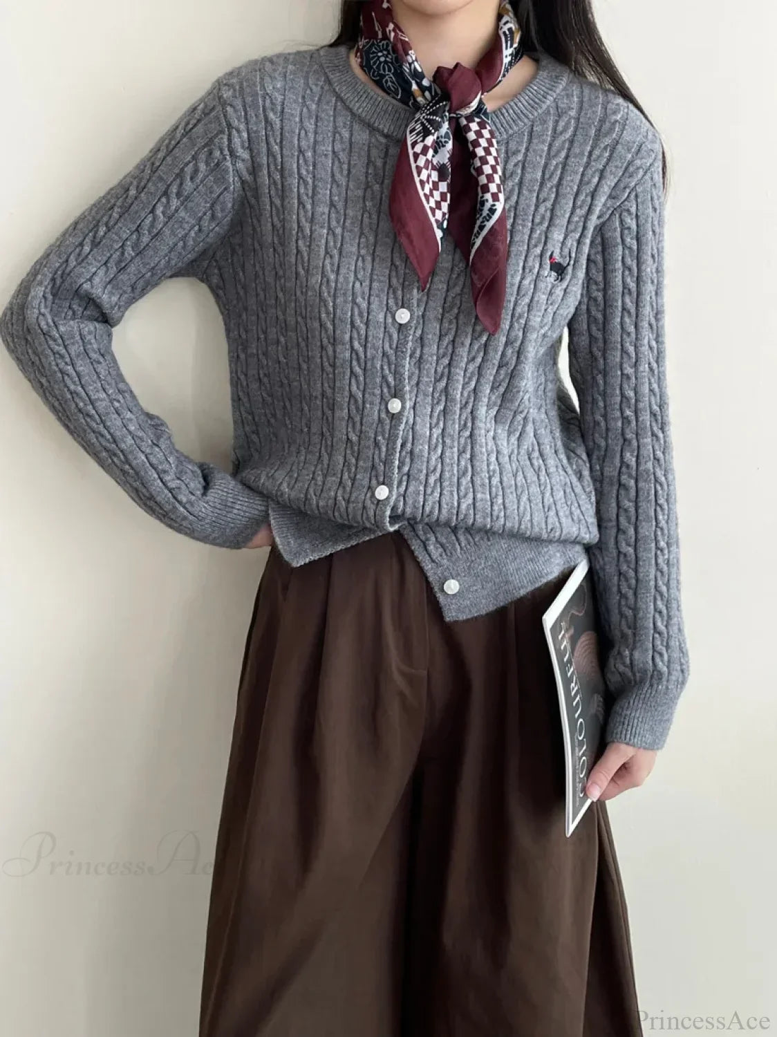 GRAY