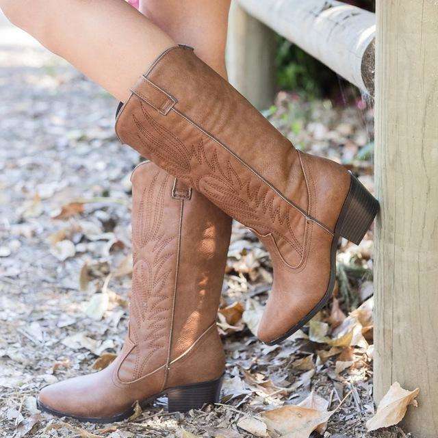 Chic Orthopedic Boots with Unique Design