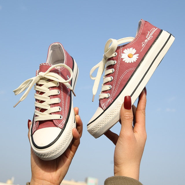 Classic Orthopedic Sneakers with Timeless Style