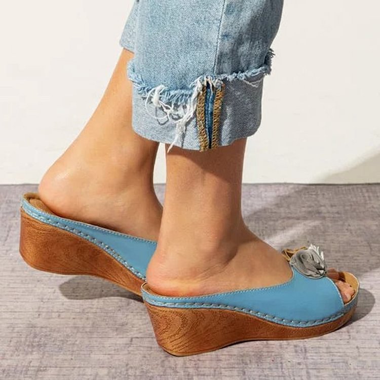 Classic Orthopedic Sandals with Timeless Style
