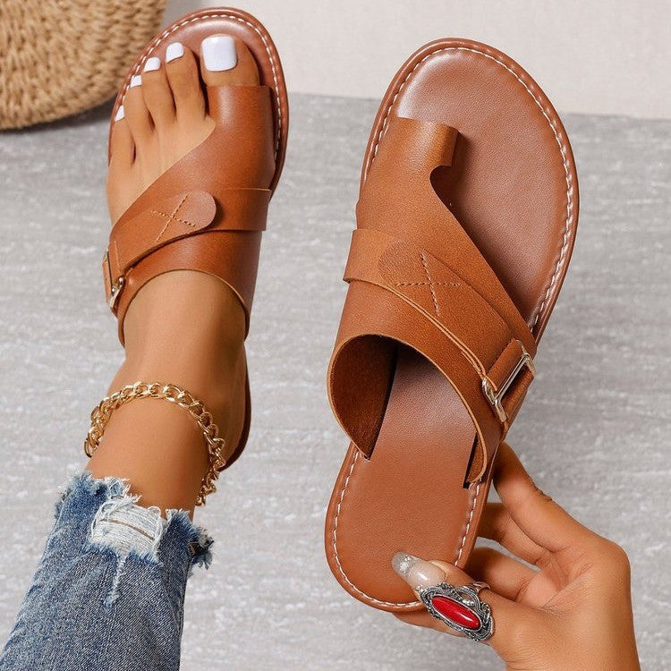 Graceful Orthopedic Sandals for Modern Look
