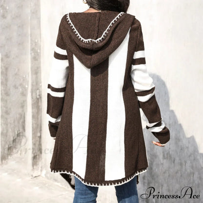Elegantly Designed Cardigan
