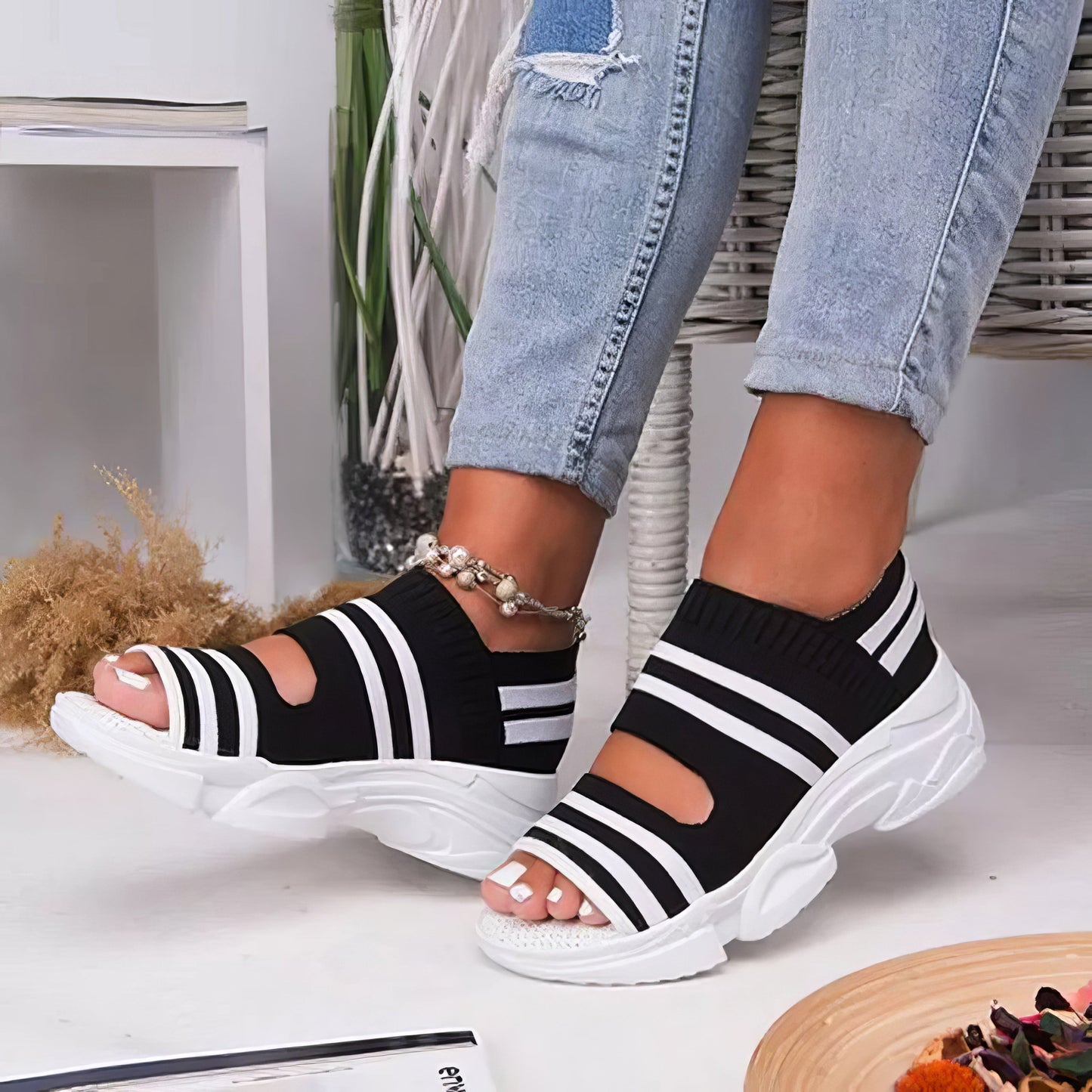 Chic Orthopedic Sandals with Unique Design