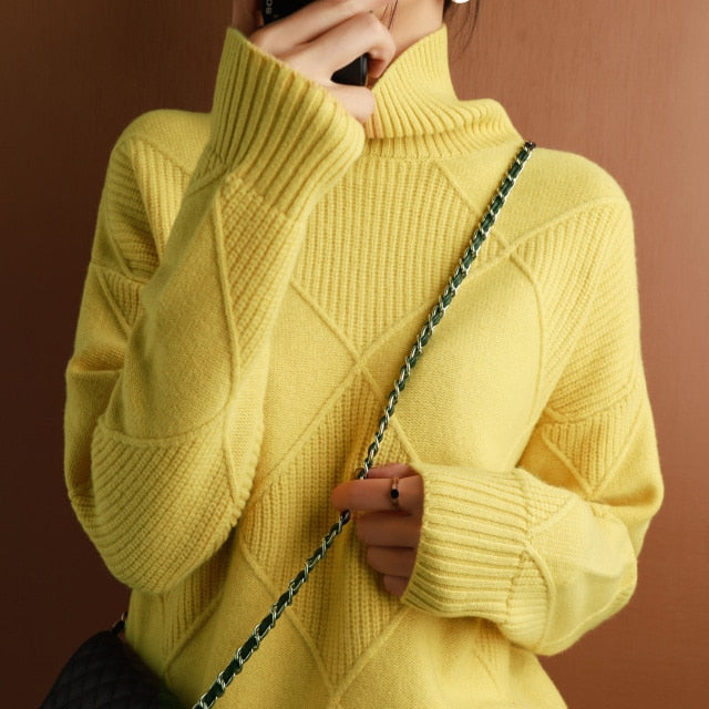 Elegantly Designed Pullover