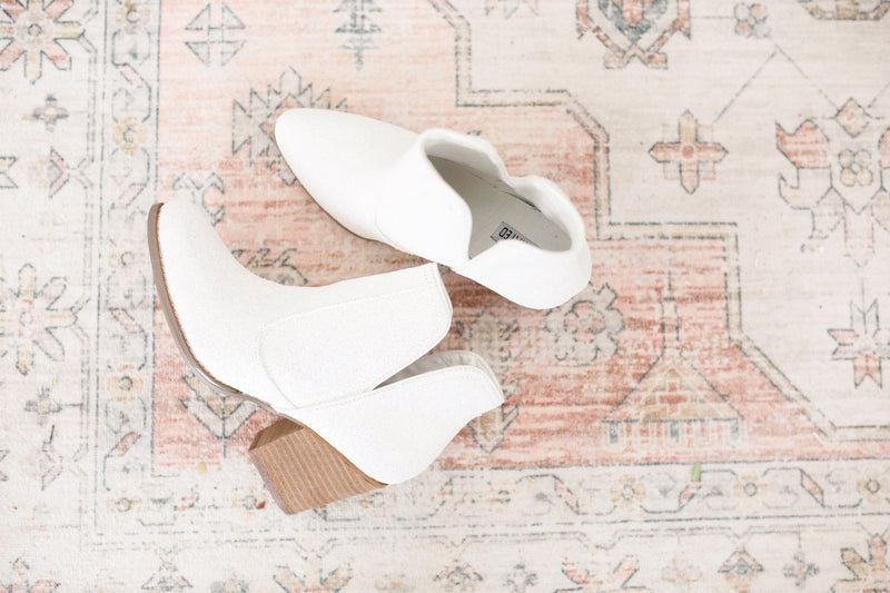 Chic Orthopedic Boots with Unique Design